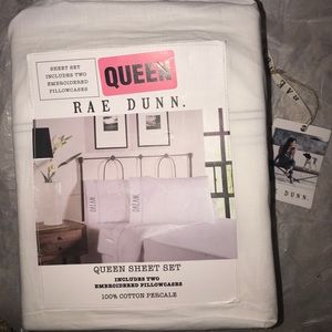 SOLD‼️ Rae Dunn Queen Size Sheets